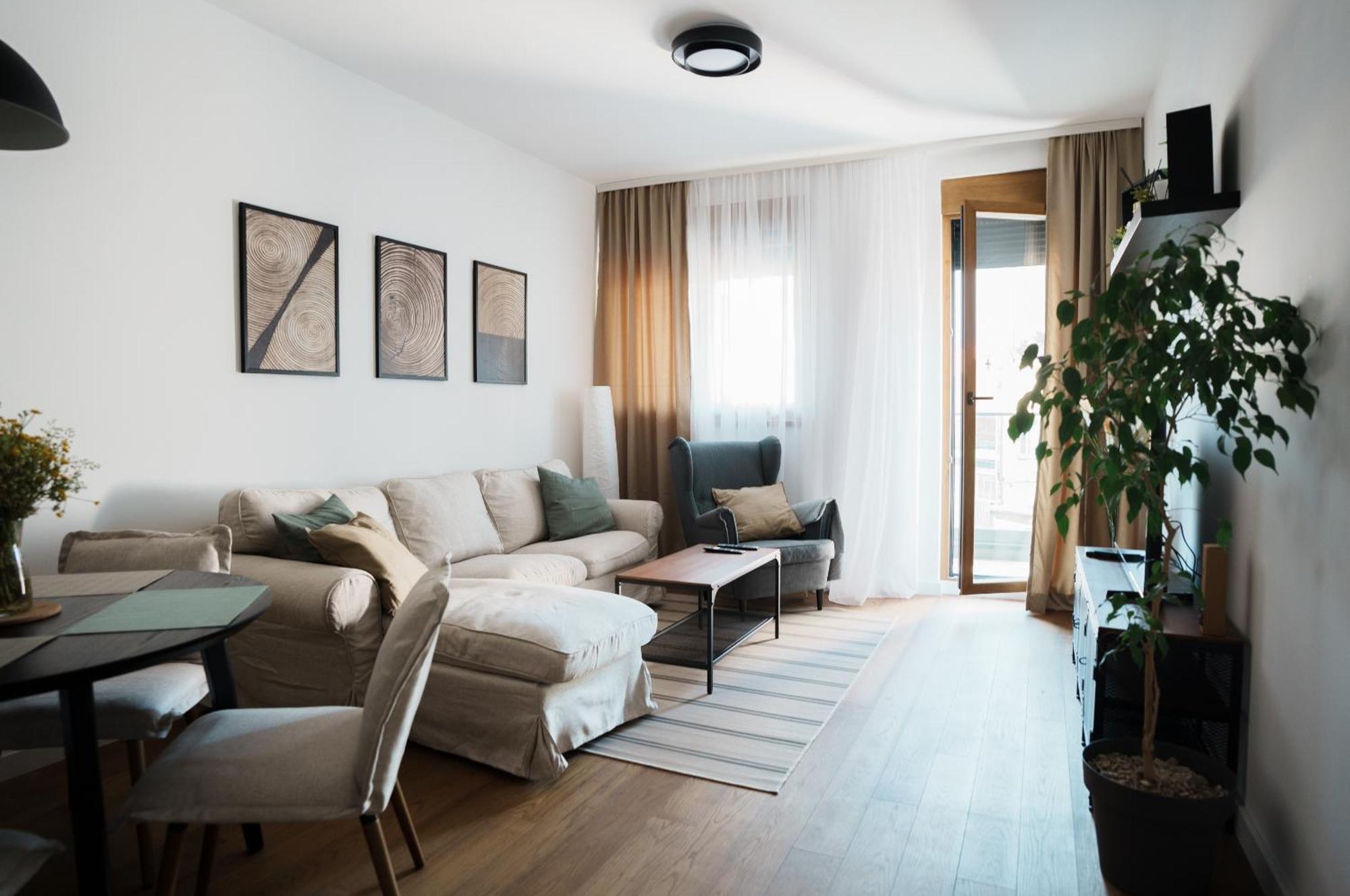 Apartament Nora Lux *